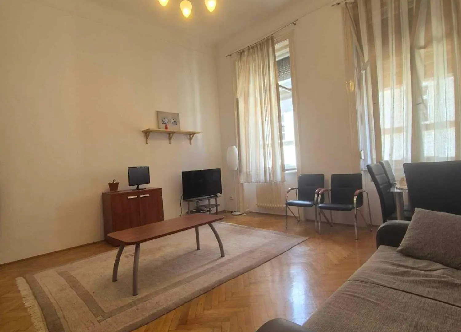 Budapest Apartment Close To New York Palace